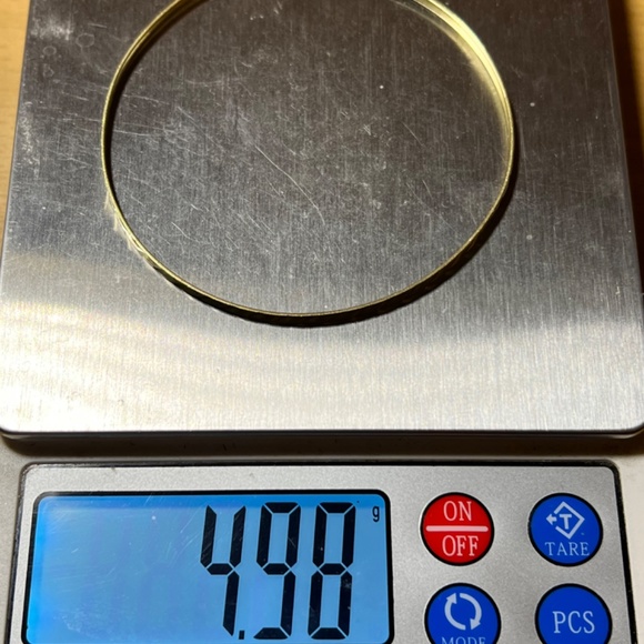 VINTAGE EUROPEAN 14K YELLOW GOLD ORNATE DESIGN BANGLE BRACELET GREAT STACKING - Picture 8 of 16